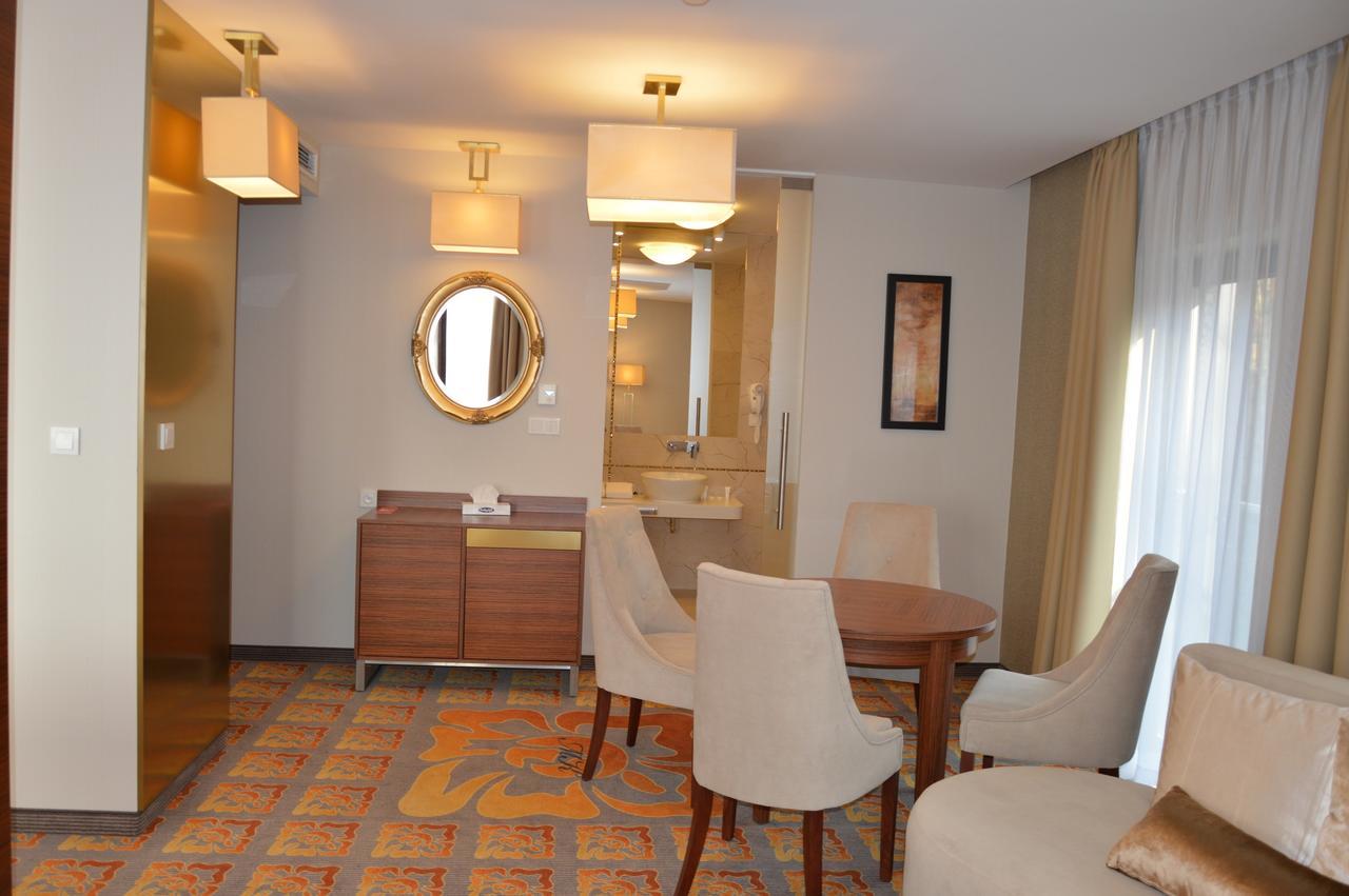 Hotel Via Baltica Łomża Eksteriør billede